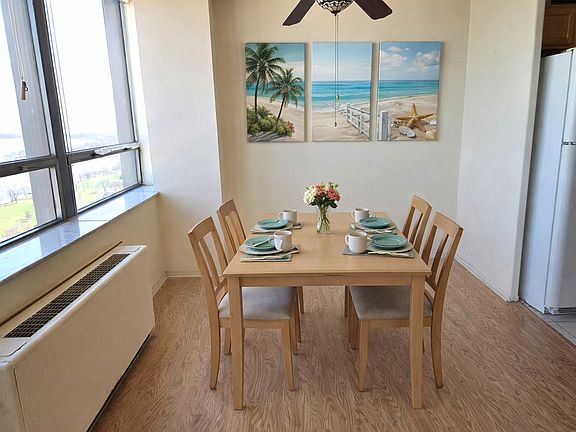 5th image of 5701 N Sheridan Rd APT 30T