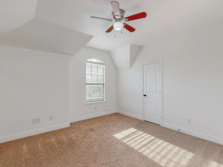 712 Davinci Ct — Photo 24