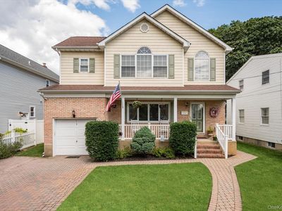 1741 Pettit Avenue, Merrick, NY, 11566