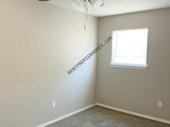 5th image of 3104 Simmons Dr