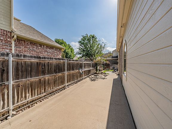 3rd image of 217 Huffman Blf