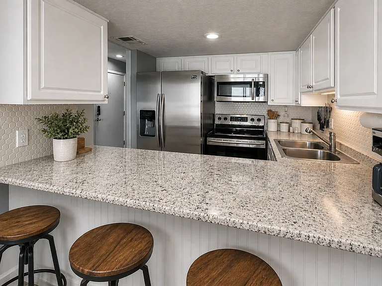 101 Old Ferry Rd #27B — Photo 9