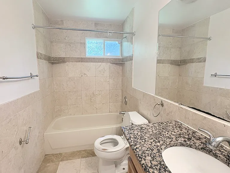 19223 Liberty Heights Ln — Photo 6