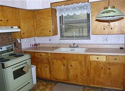 4th image of 421 Dawnview Ave
