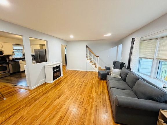 Bright and spacious open-concept Living Room