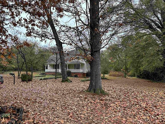 2nd image of 2230 Avondale Dr