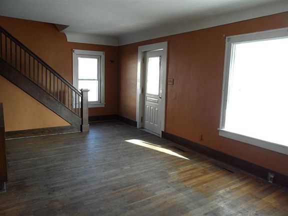 3rd image of 1315 10th Ave