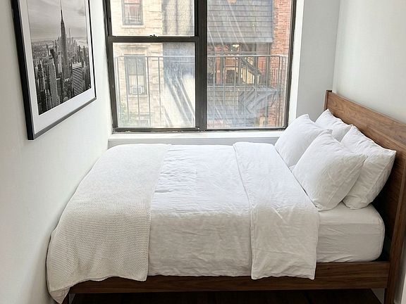 4th image of 186 Orchard St APT 3FN