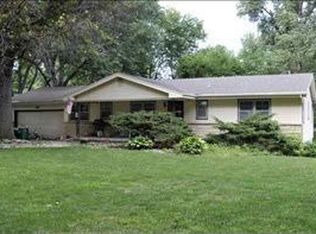 2927 Bridgeford Rd, Omaha, NE 68124