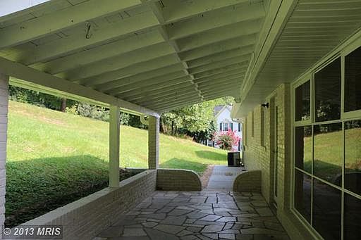 3rd image of 107 Edgehill Dr