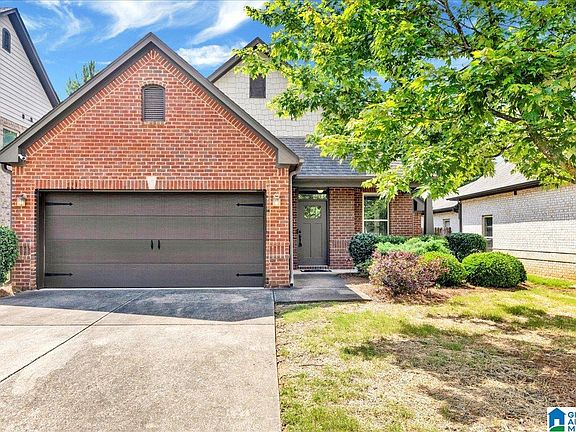 5th image of 323 Glen Cross Way