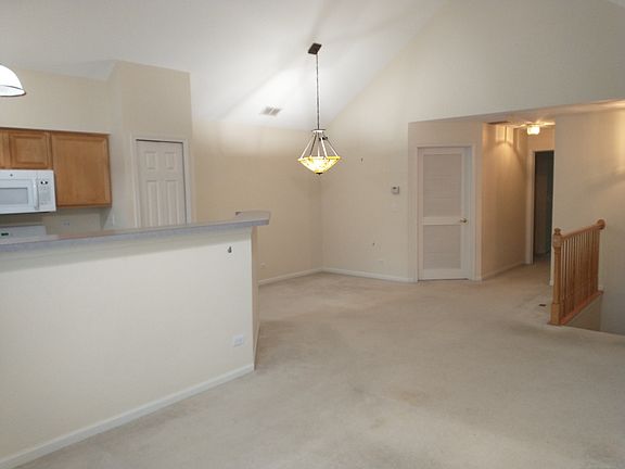 2nd image of 66 Fulbright Ln