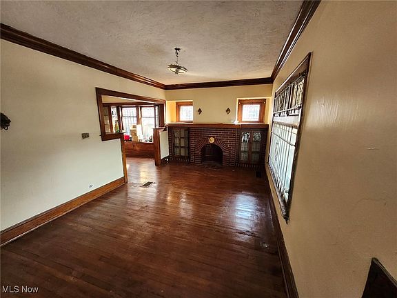 3rd image of 12717 Corlett Ave