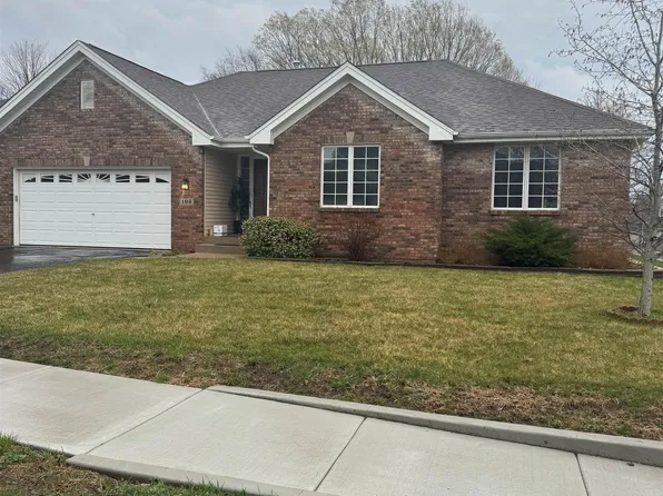 198 Trent Ln, Loves Park, IL 61111