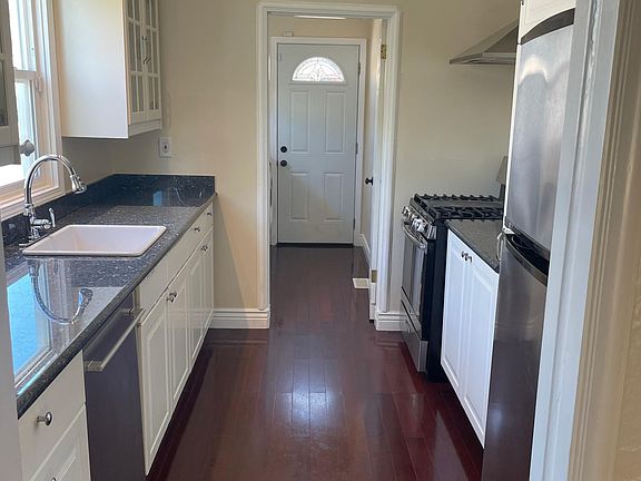 3rd image of 512 Wallace Ave