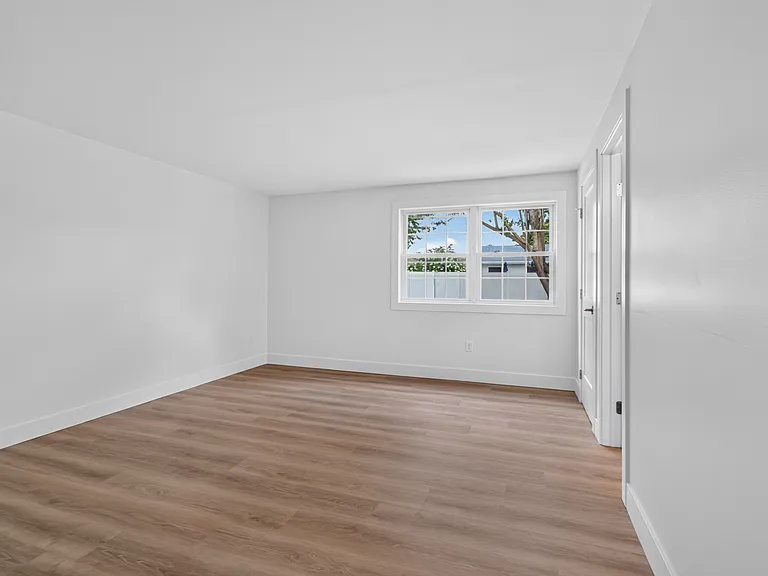 45 Tiffany Dr — Photo 25