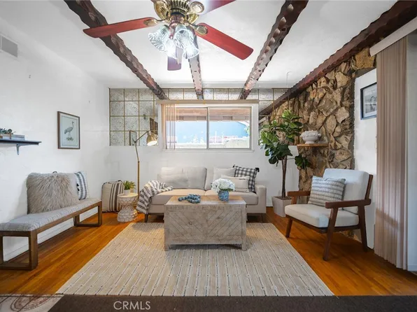 2527 W Camden Pl, Santa Ana, CA 92704