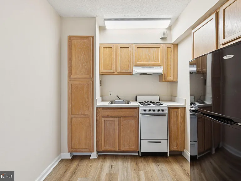 2101 Chestnut St #1521-R — Photo 8