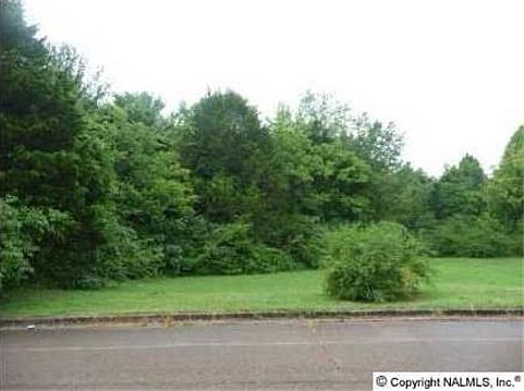 3rd image of 3707 Crouse Dr NW