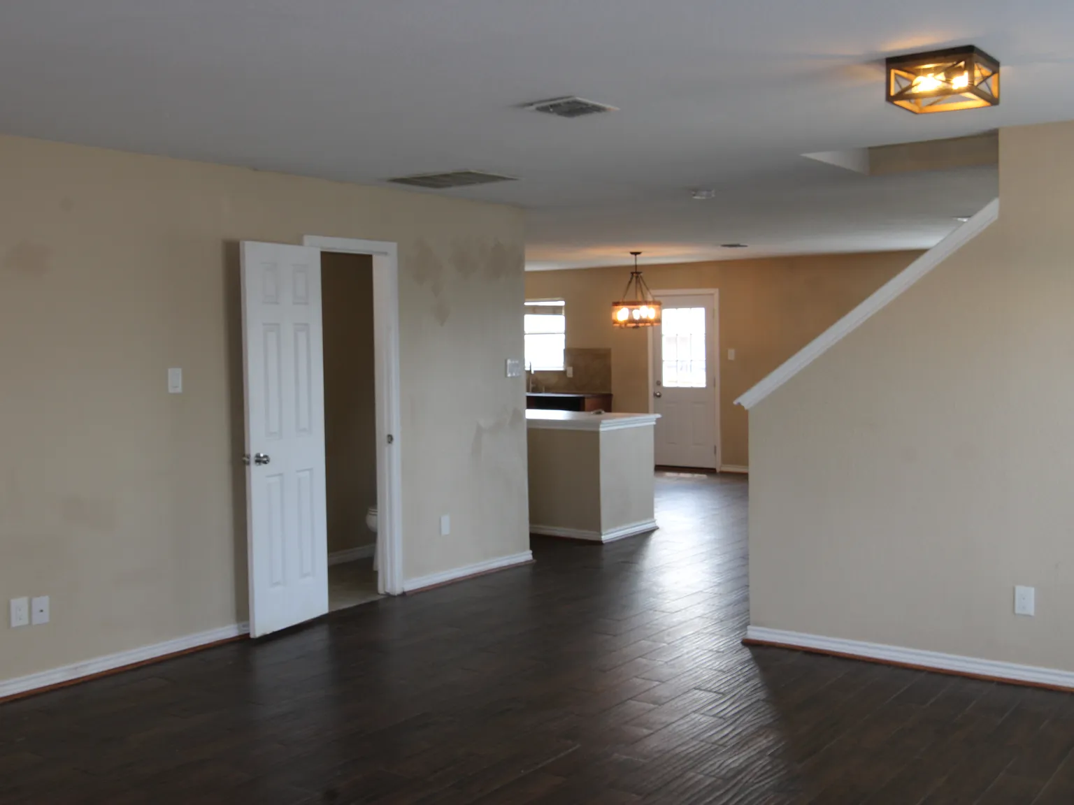 4 bed, 3064 sqft, $2,675 — Photo 4