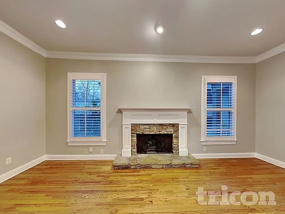 2nd image of 1442 Hedgewood Ln NW