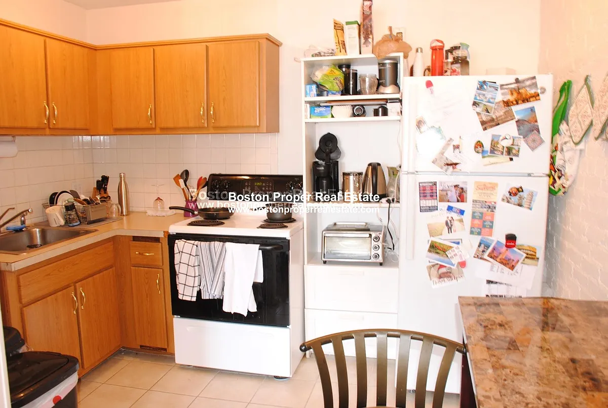 Building Photo - 379 Marlborough St #3