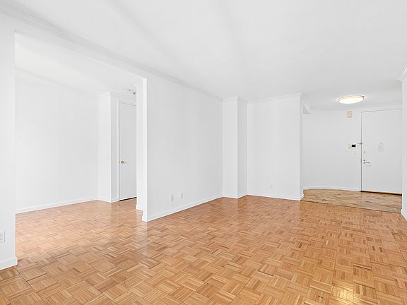 5th image of 150 E 57th St APT 30C