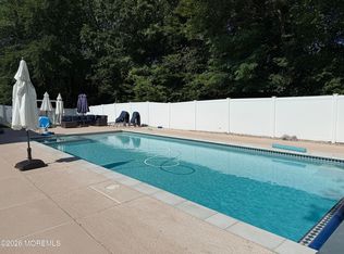 7 Harvard Ct, Oakhurst, NJ 07755