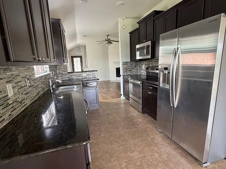 832 Cheyenne Dr — Photo 18