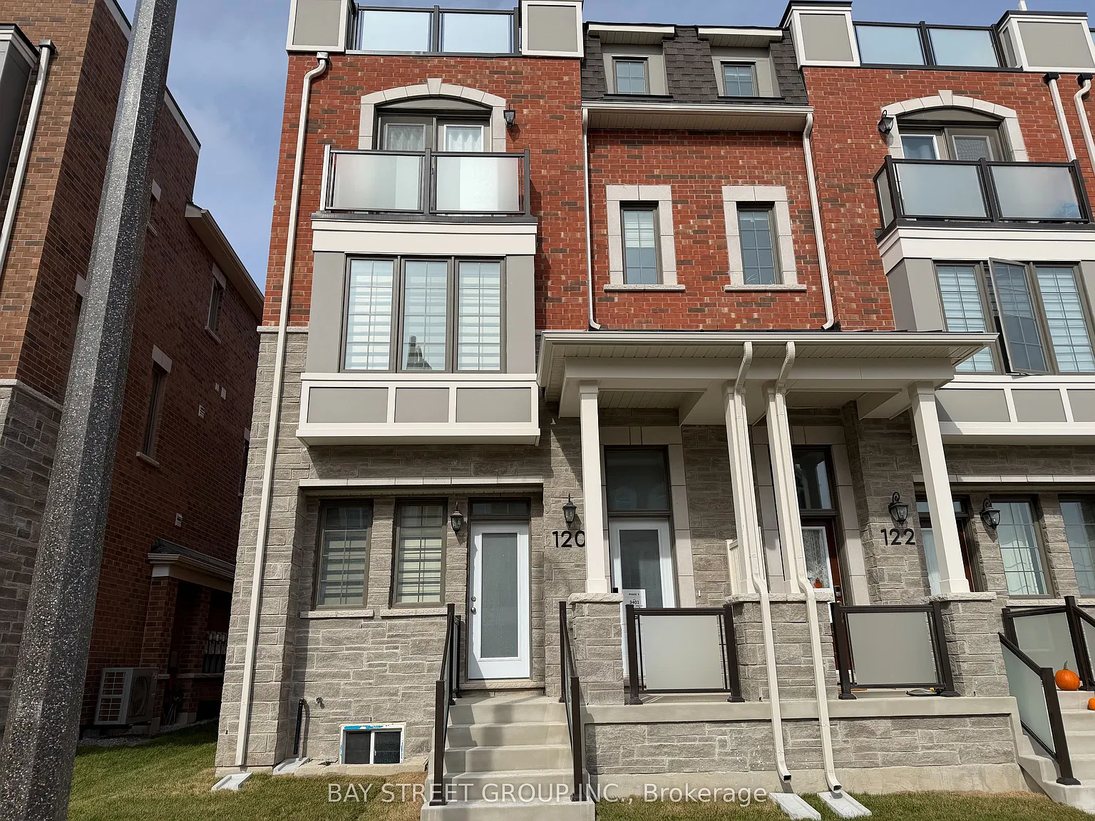 4 bed, $3,600 — Photo 1