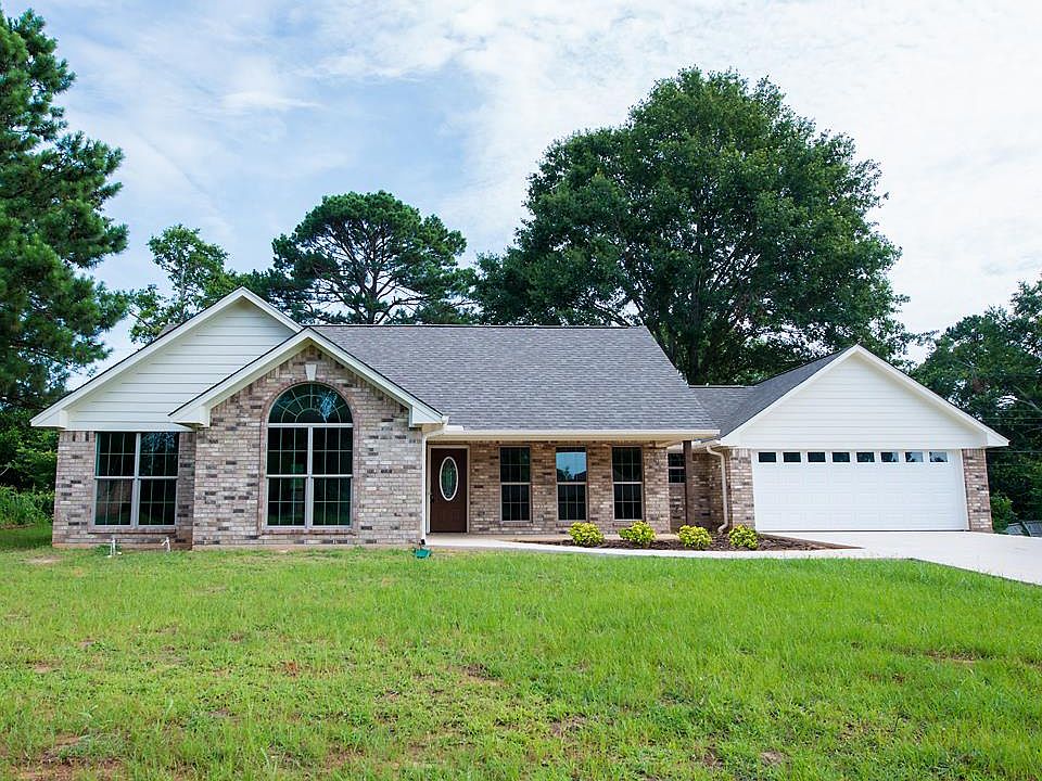 1st image of 107 Ravenwood Dr