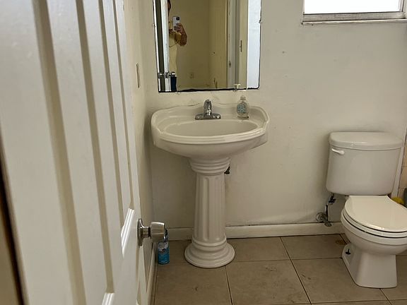 5th image of 1412 Croftwood Dr