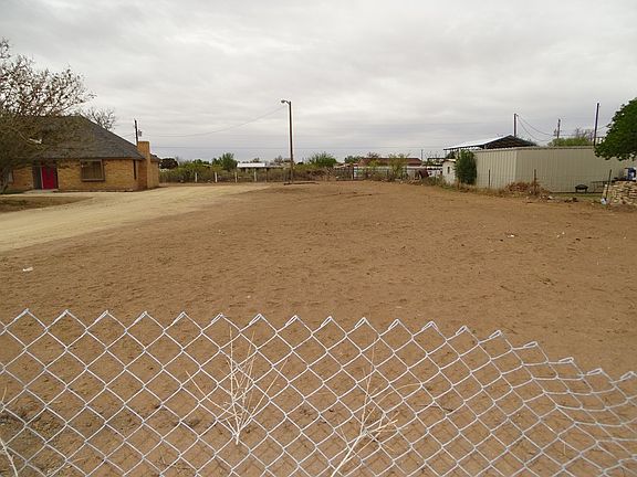 4th image of 12055 W Barbara Dr