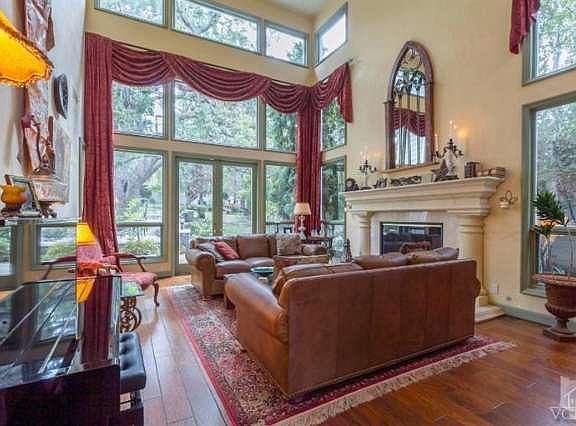 4th image of 31870 Saddletree Dr