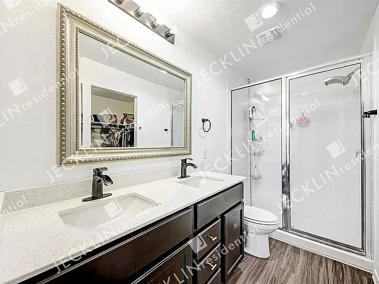 105 Kleberg Ct — Photo 15