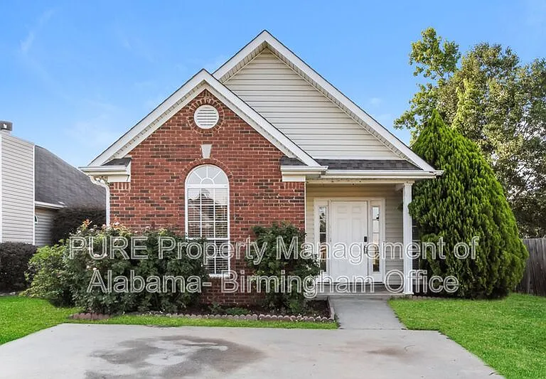 108 Flagstone Ln — Photo 1