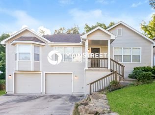 5213 S Powell Ave, Blue Springs, MO 64015