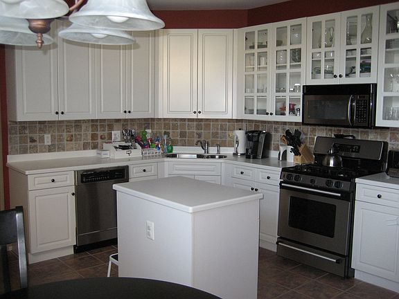 3rd image of 707 Regal Blvd #133