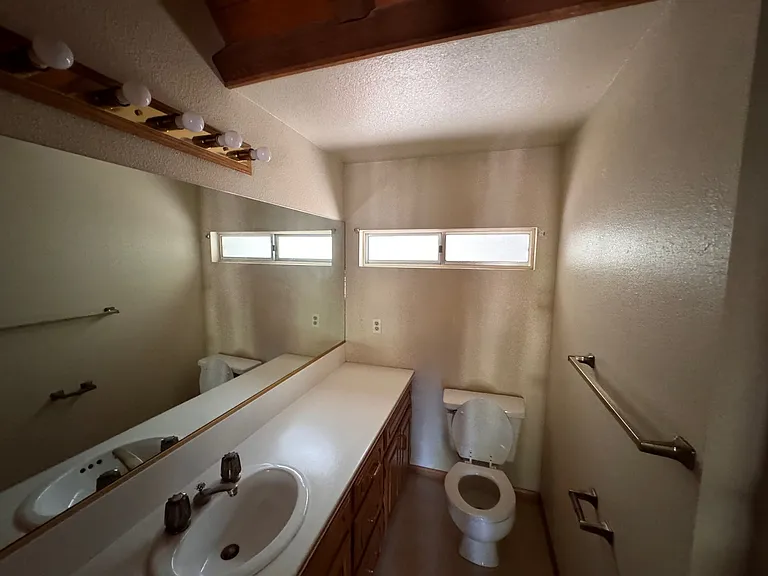 27157 Peninsula Dr — Photo 36