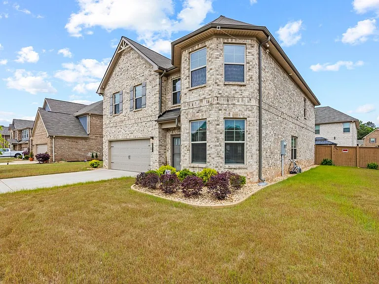 324 Denton Way — Photo 8