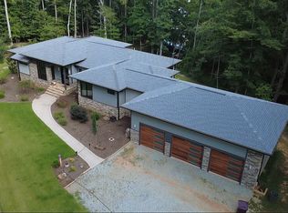 120 Anglers Cove Ct, Roxboro, NC 27574