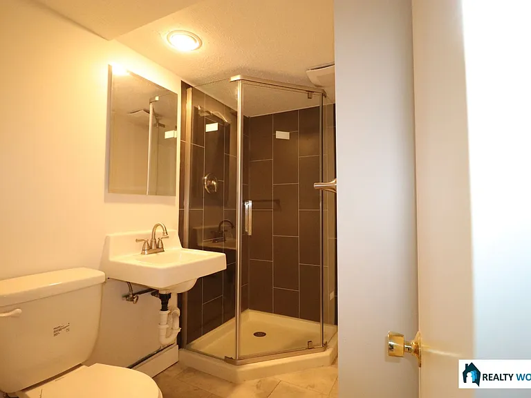 2131 S 57th St — Photo 17