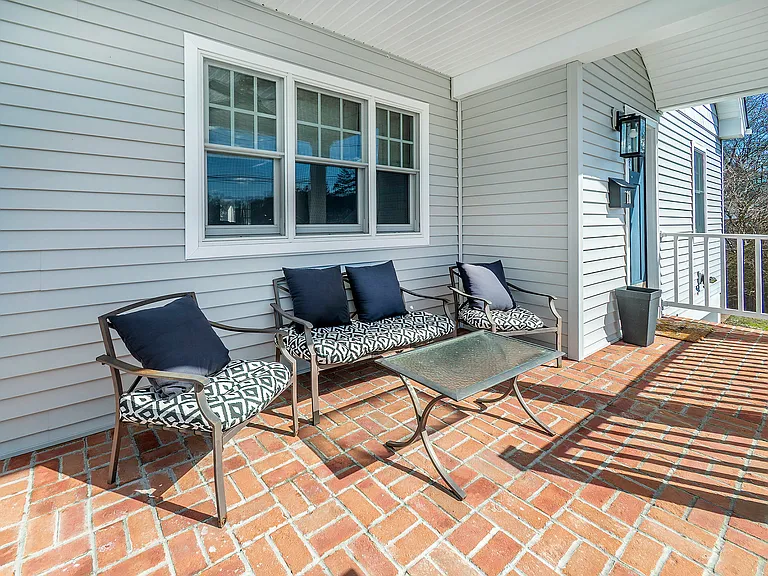 17 Winans Pl — Photo 3