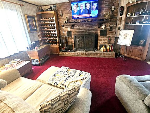 5th image of 213 Anthony Rd