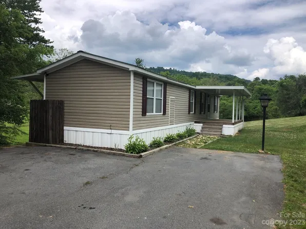 3308 Hebron Rd, Hendersonville, NC 28739