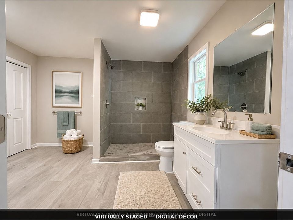 1st image of 3751 Riverchase Cir