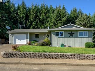 690 NE 5th St, Willamina, OR 97396