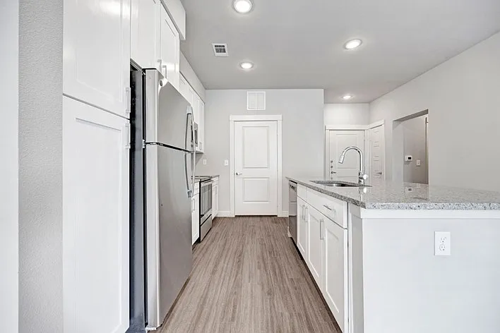14115 N Highway 183 — Photo 3