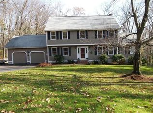 8 Hawthorne Rd, Merrimack, NH 03054