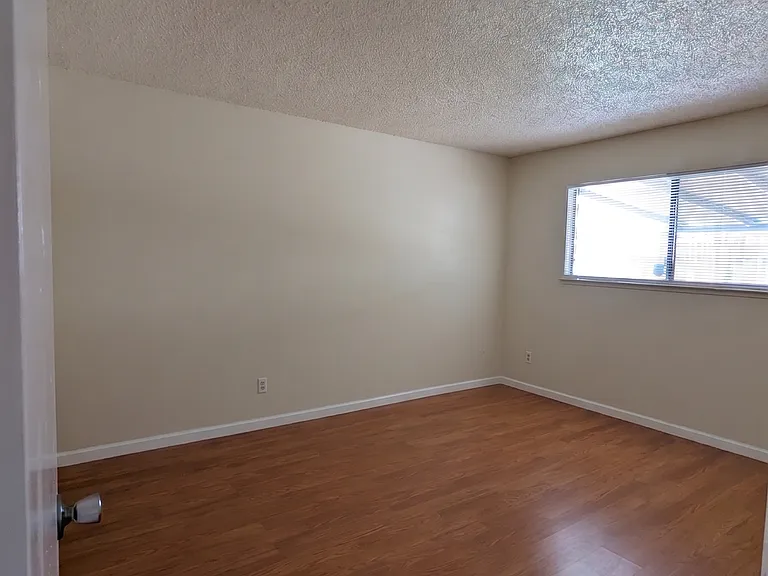 7462 Della Cir — Photo 15